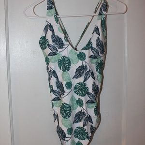 nwt cupshe one piece size medium
